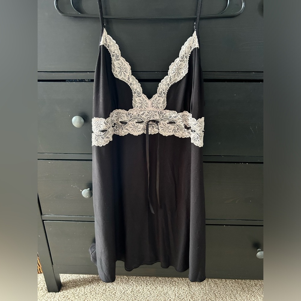 Whispers Lingerie/Sleepwear